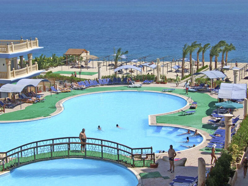 Sphinx Aqua Park Beach Resort