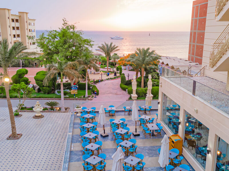 Sphinx Aqua Park Beach Resort