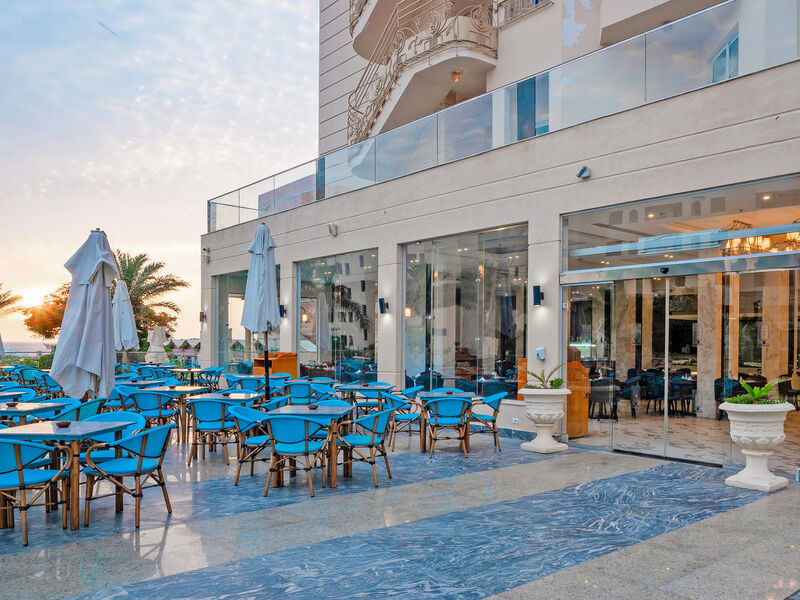 Sphinx Aqua Park Beach Resort