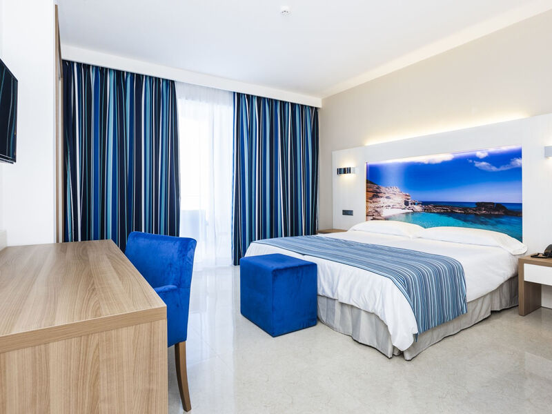 Splashworld Globales Playa Estepona