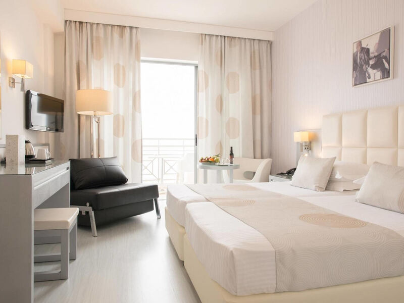 St. George Hotel And Spa Resort - Adults Only