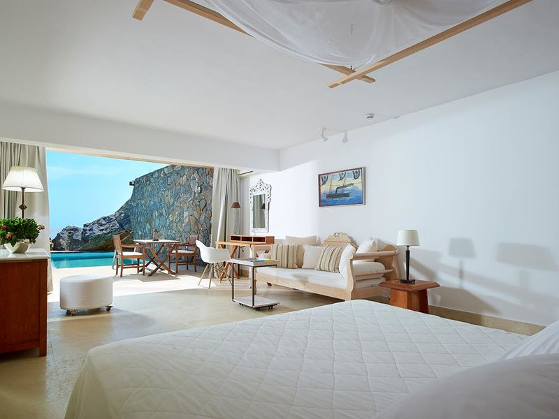 St. Nicolas Bay
