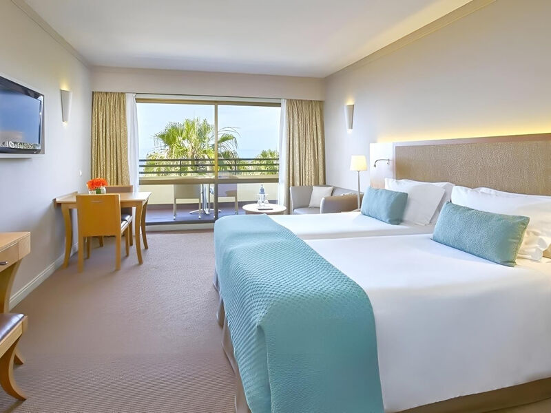 Suite Hotel Eden Mar