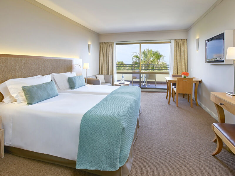 Suite Hotel Eden Mar