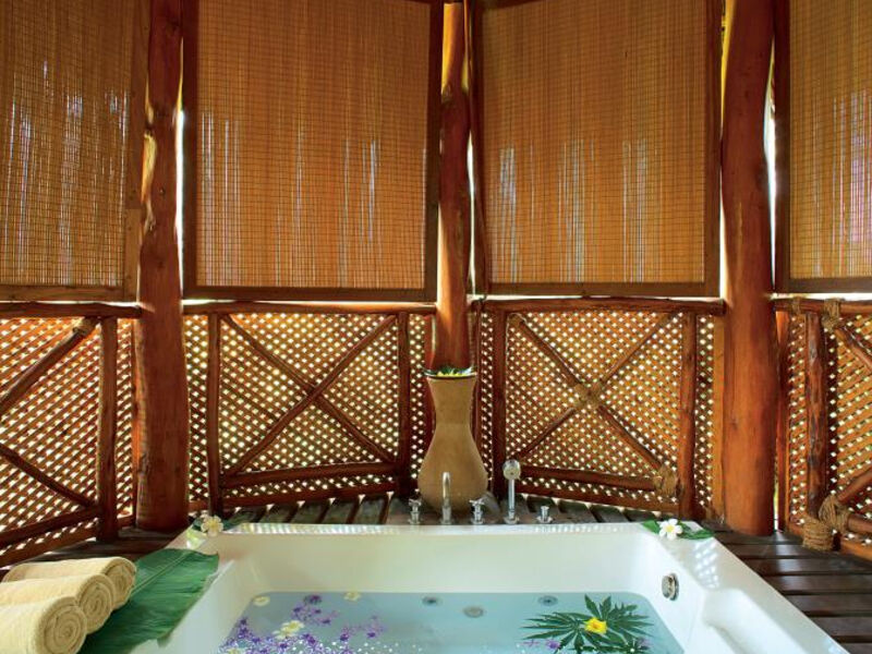 Sultan Sands Island Resort