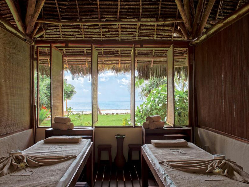 Sultan Sands Island Resort