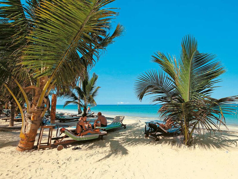 Sultan Sands Island Resort
