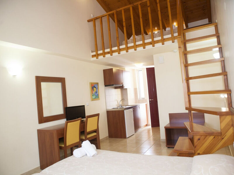 Summertime Inn