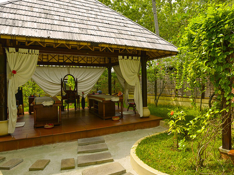 Sun Island Resort & Spa