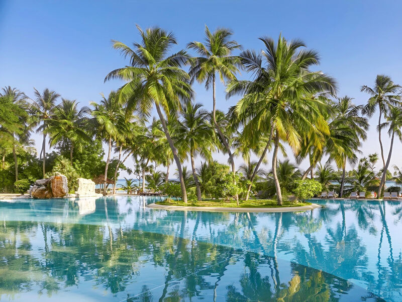 Sun Island Resort & Spa