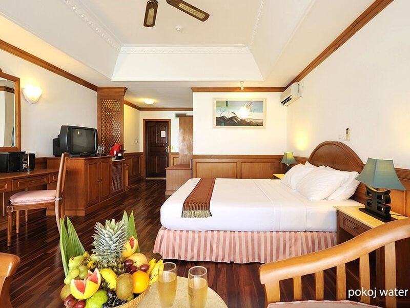 Sun Island Resort & Spa