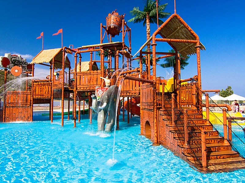 Sun Palace