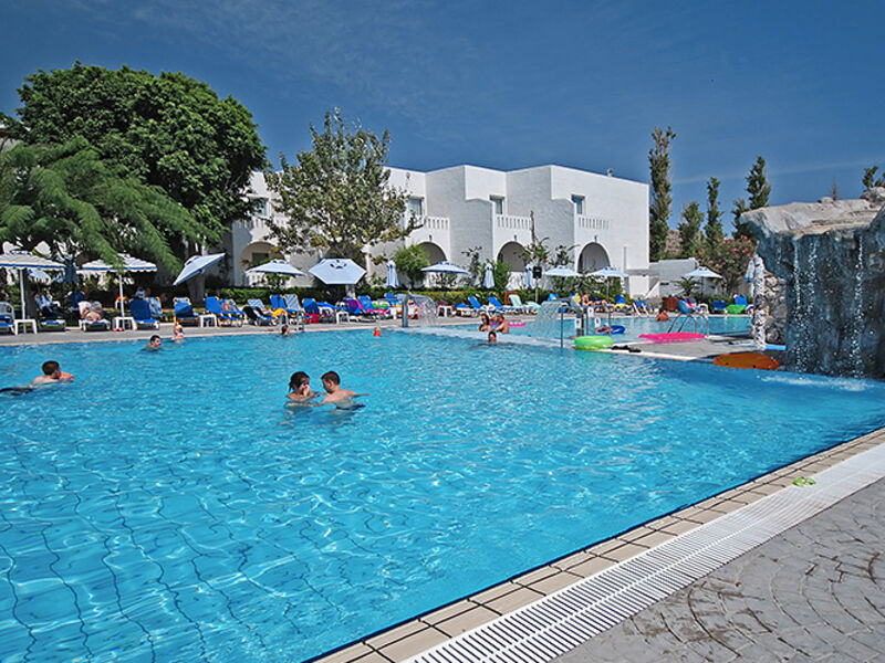 Sun Palace