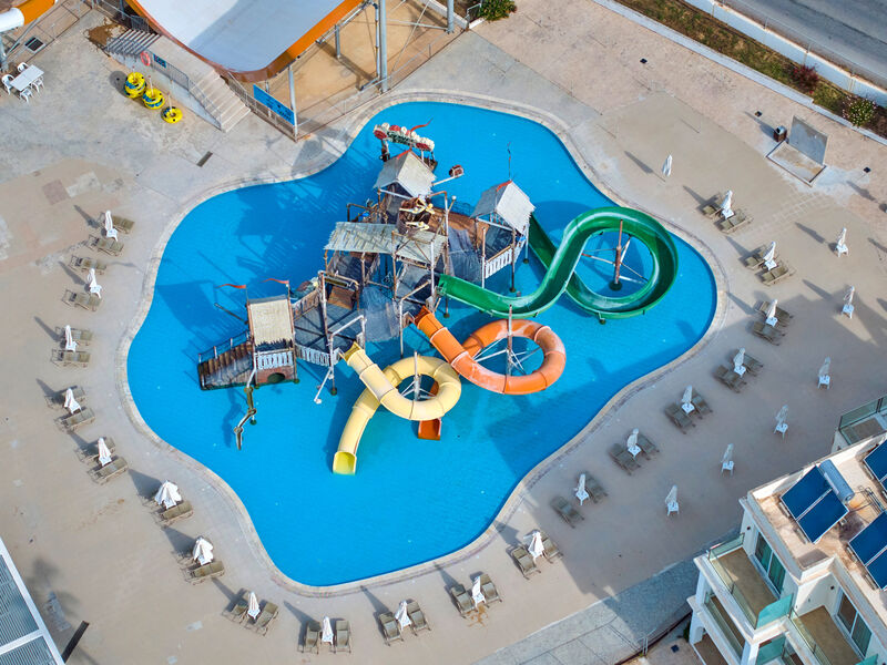 Sun Palace
