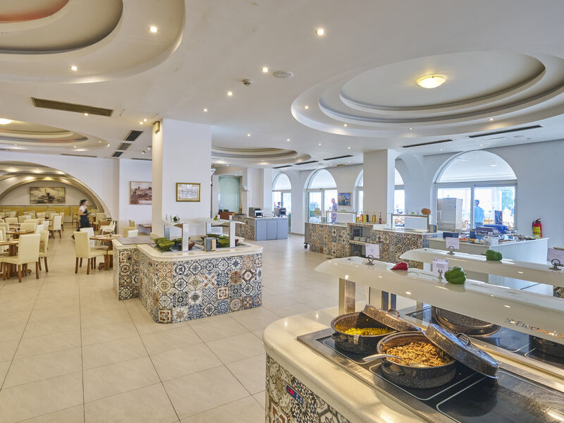 Sun Palace