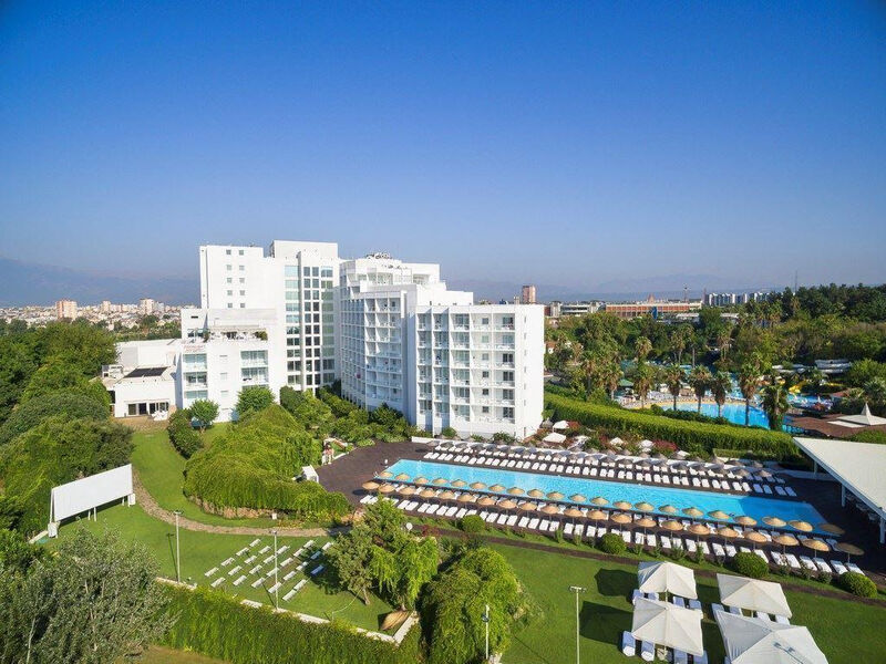 Sunis Hotel Su