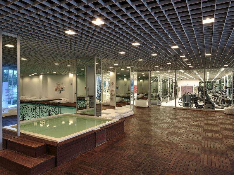 Sunis Hotel Su