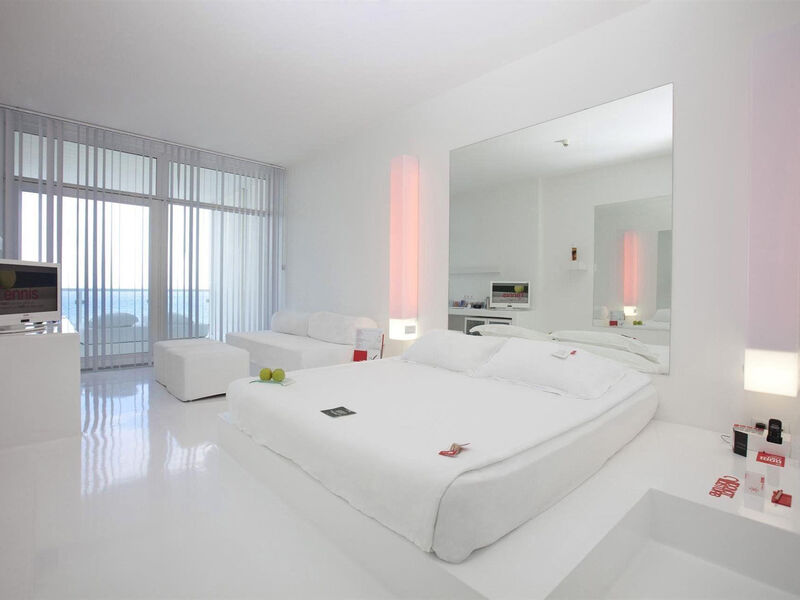 Sunis Hotel Su