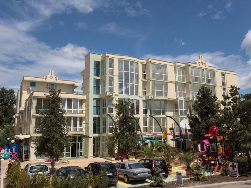 Sunny Day Club Hotel