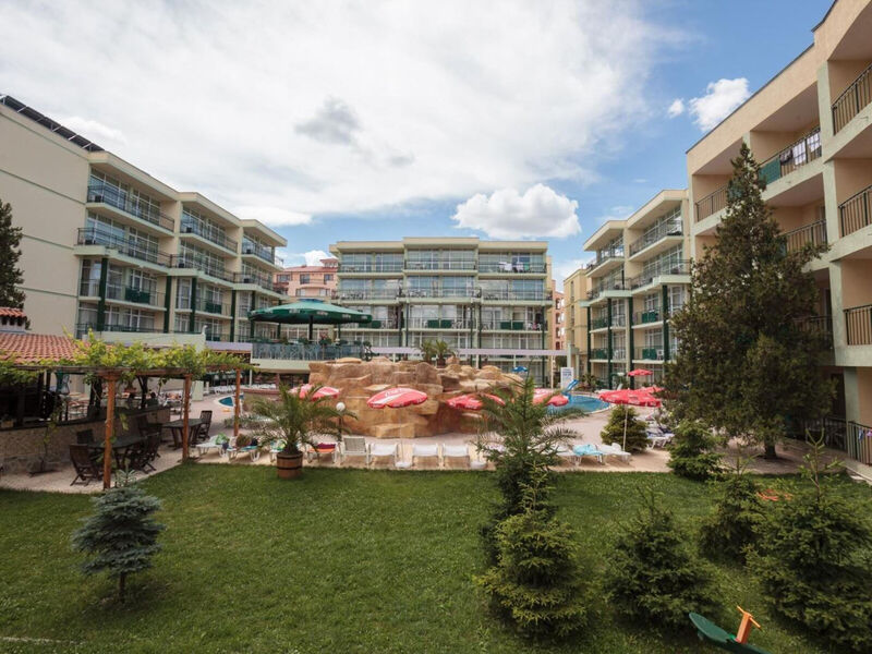 Sunny Day Club Hotel