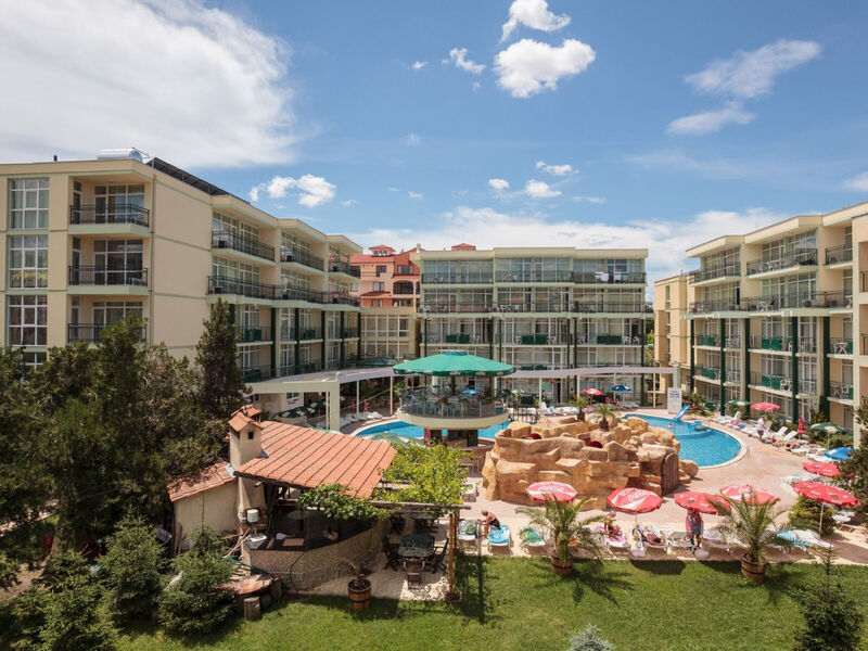 Sunny Day Club Hotel