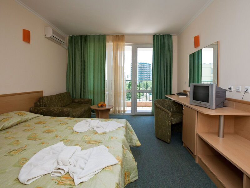 Sunny Day Club Hotel