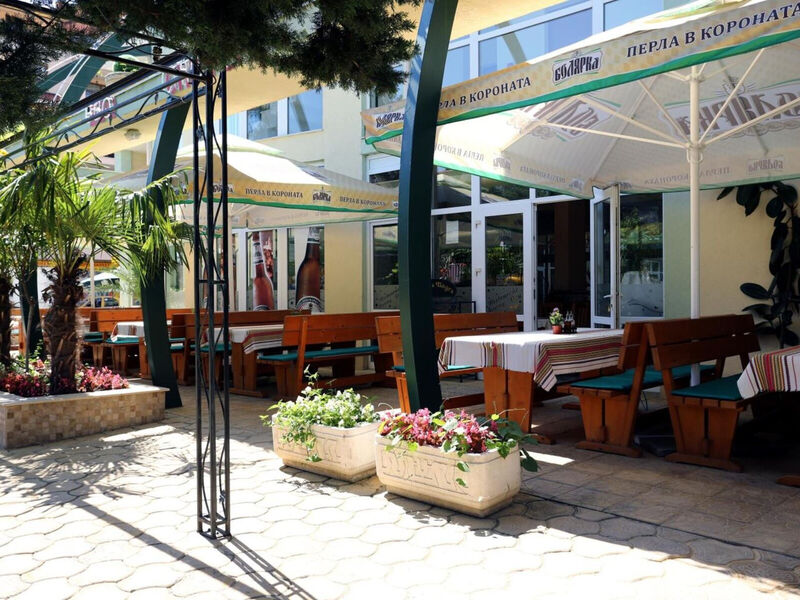 Sunny Day Club Hotel