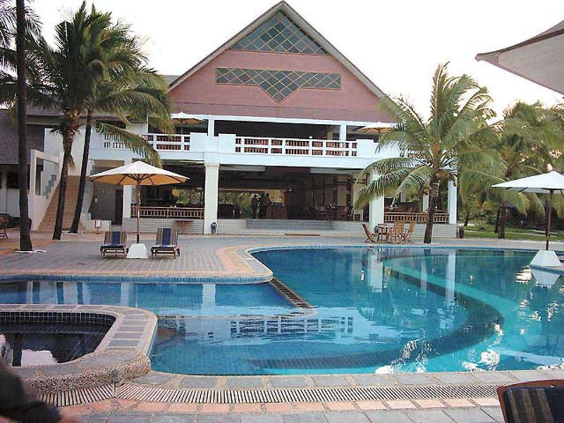 Sunny Paradise Resort