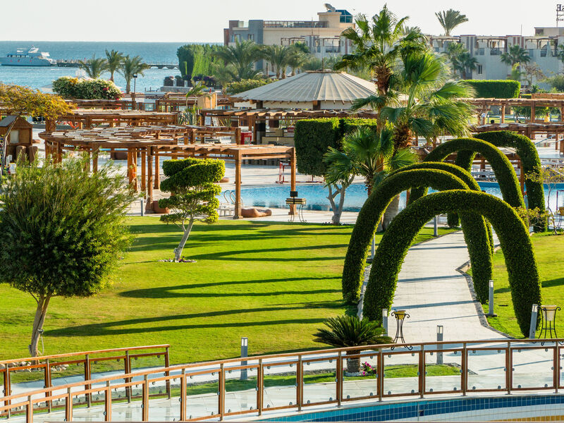 Sunrise Grand Select Crystal Bay Resort
