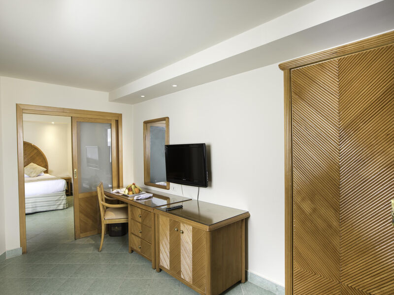Sunrise Holidays Resort