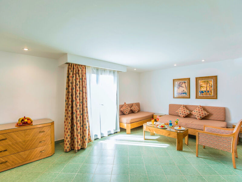 Sunrise Holidays Resort (+16 Only)