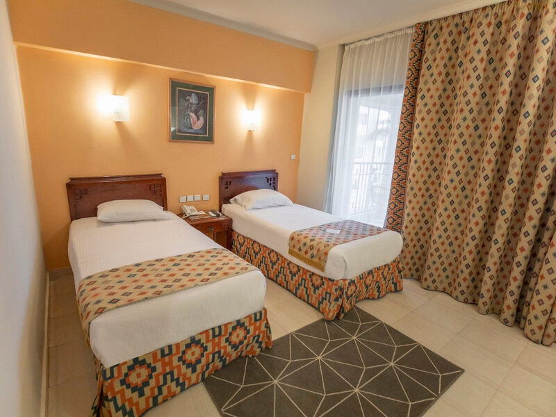 Sunrise Holidays Resort (+16 Only)