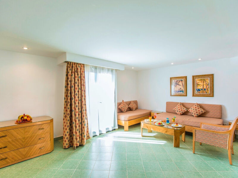 Sunrise Holidays Resort (+16 Only)