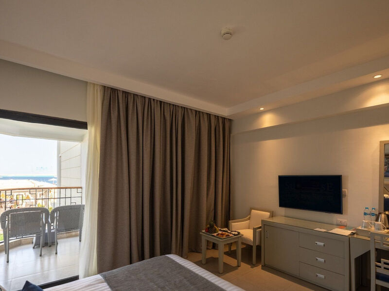 Sunrise Holidays Resort (+16 Only)