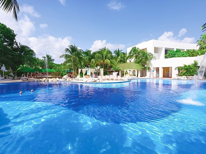 Sunscape Akumal Beach Resort