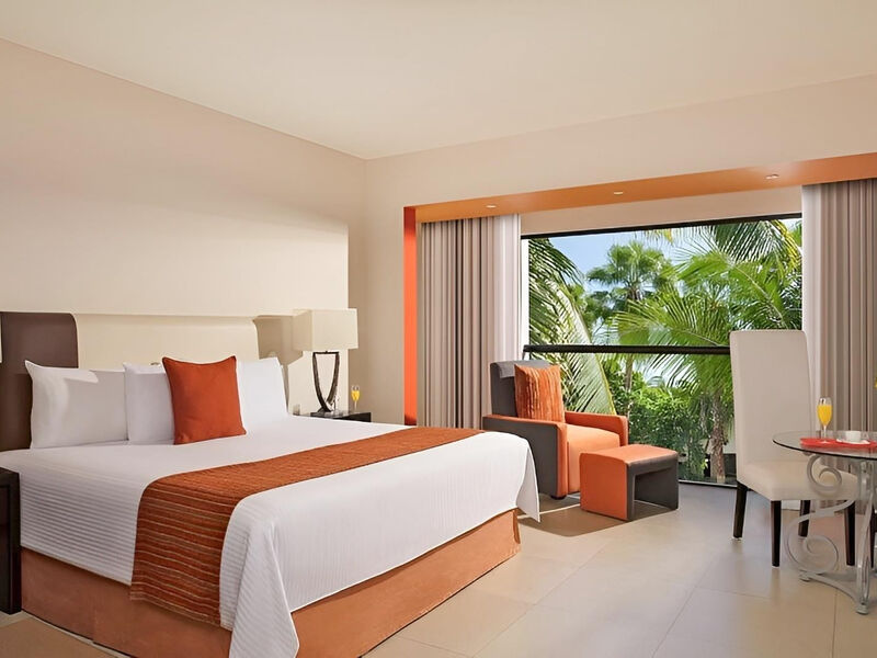 Sunscape Akumal Beach Resort