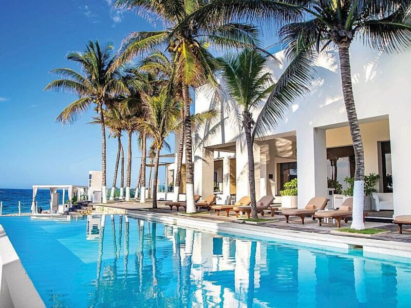 Sunscape Akumal Beach Resort