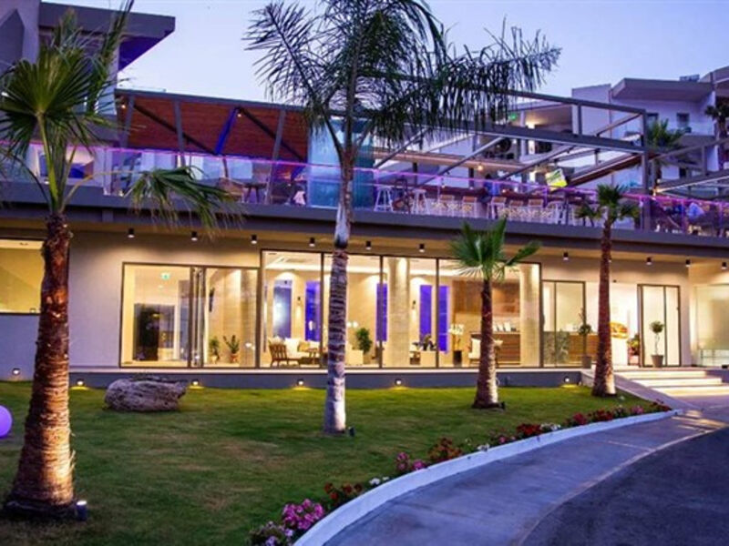 Sunset Boutique & Spa