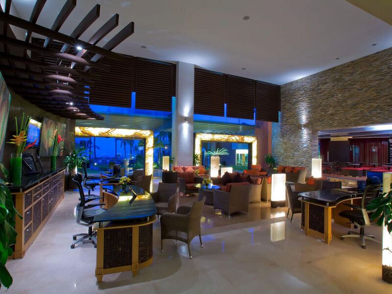 Sunset Plaza Beach Resort & Spa