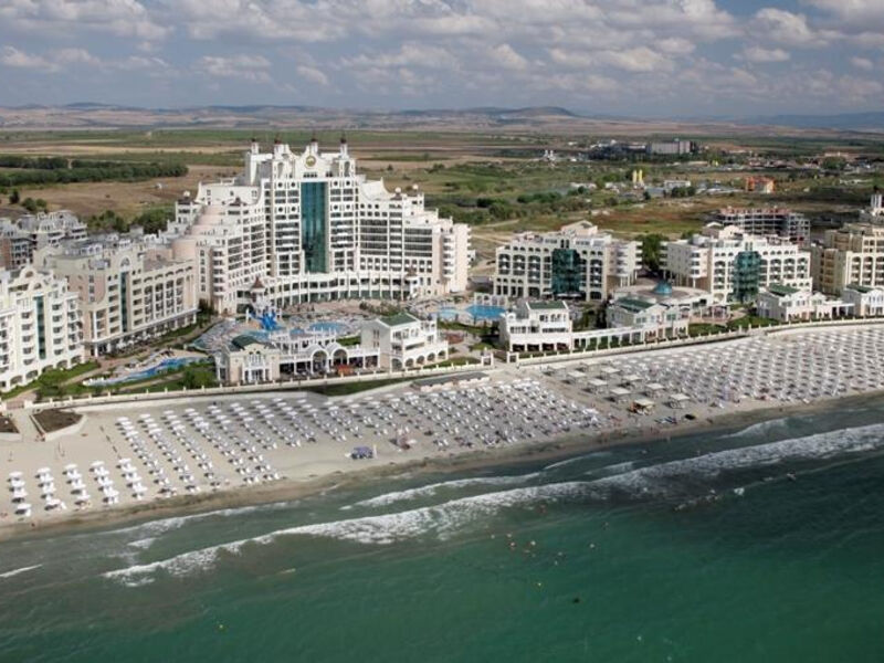 Sunset Resort