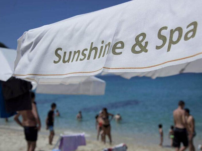Sunshine Club & Spa