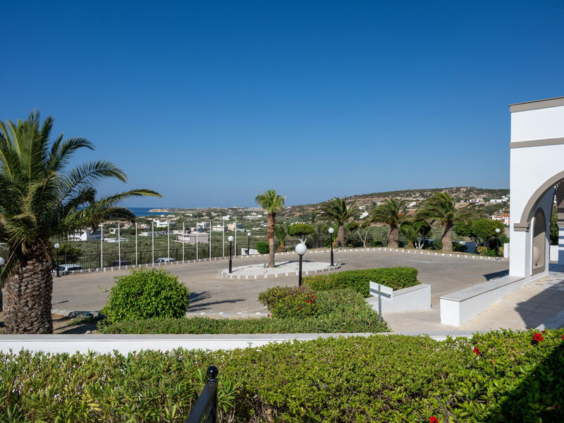 Sunshine Crete Village