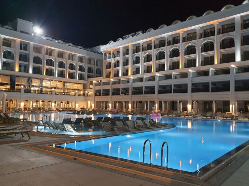 Sunthalia Hotel & Resort