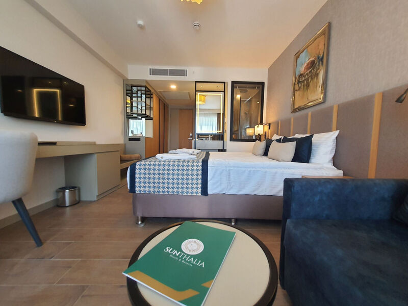 Sunthalia Hotel & Resort