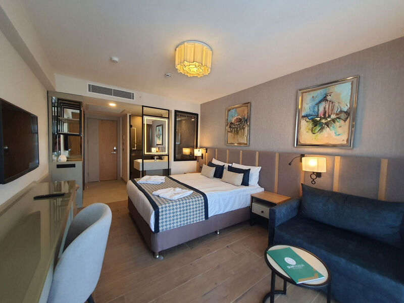 Sunthalia Hotel & Resort