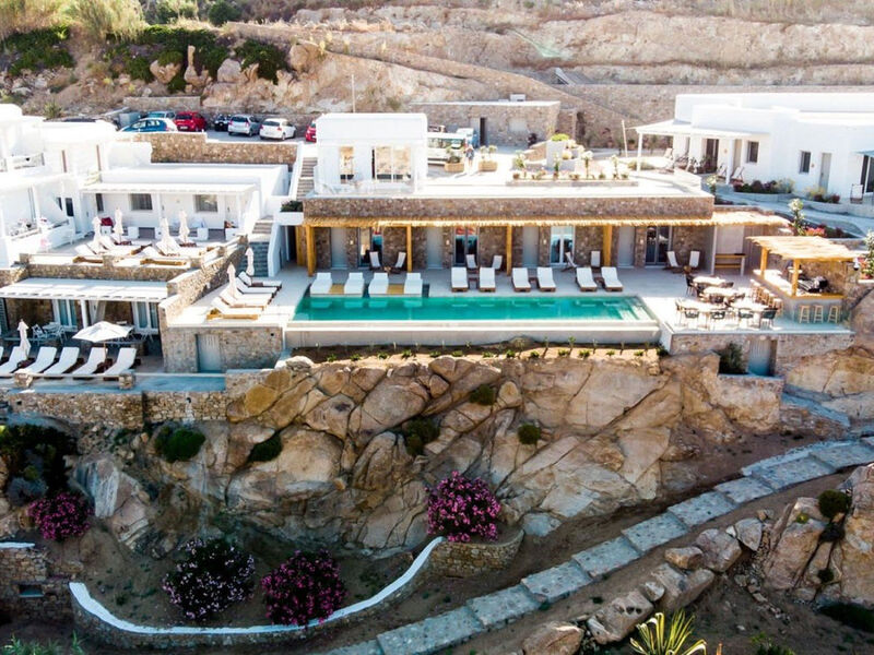 Super Paradise Suites
