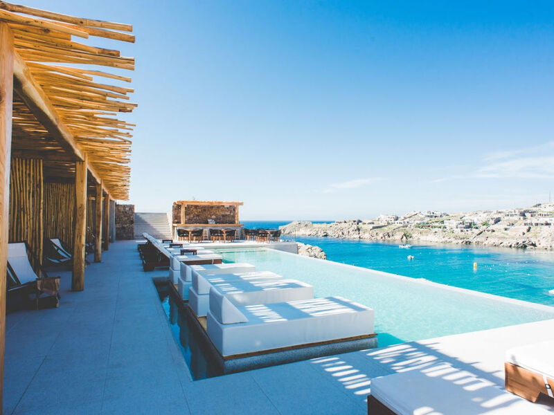 Super Paradise Suites