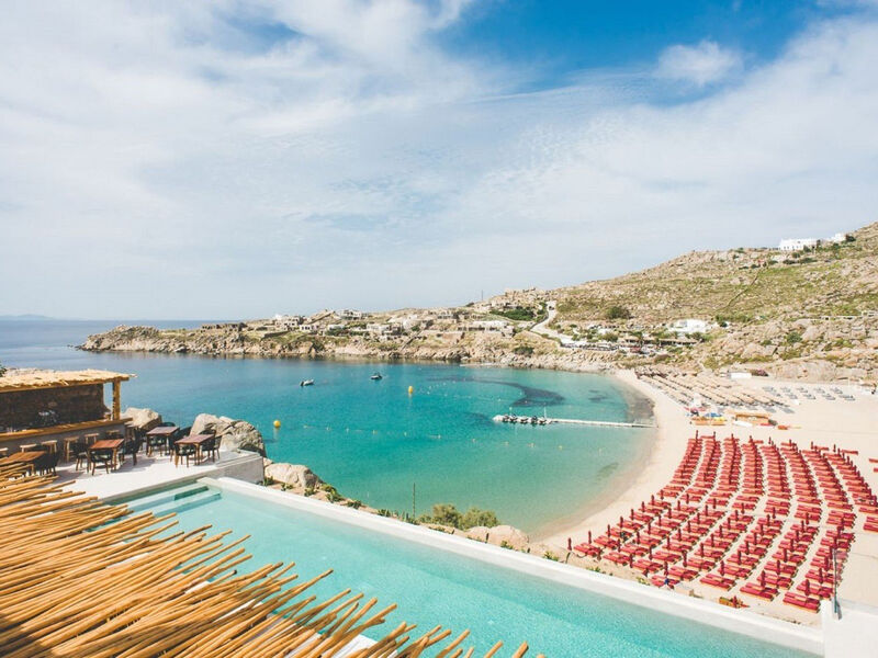 Super Paradise Suites