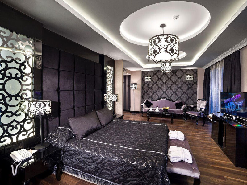 Sural Saray