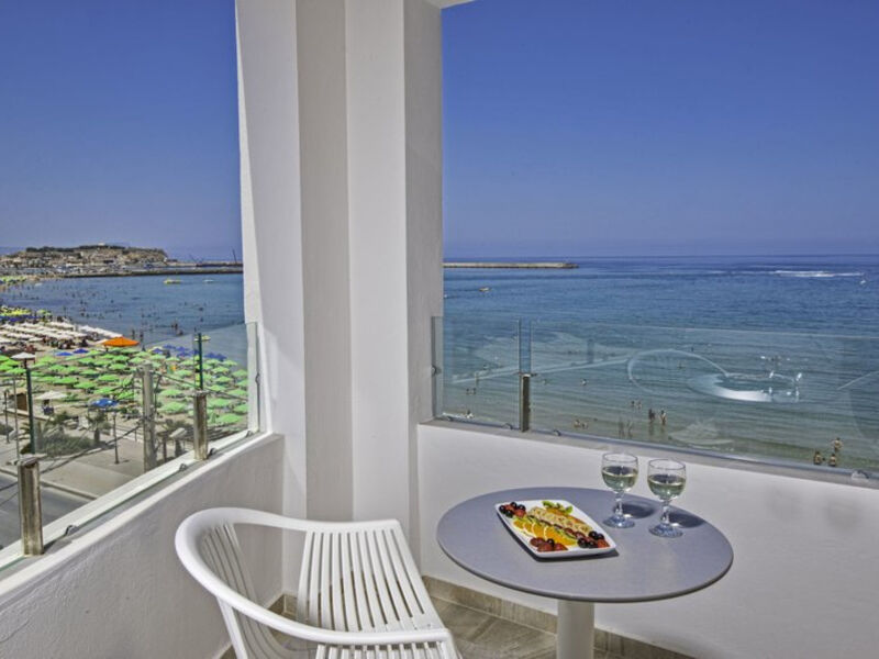 Swell Boutique Hotel